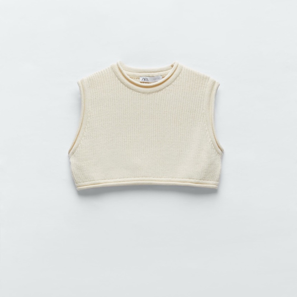 Last🔥Zara knit crop top bloggers favorite